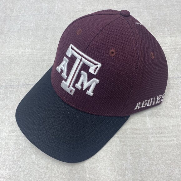 Rare Texas University Baseball Cap Aggies Maroon Hat Embroidered Logo Adidas S/M - Picture 2 of 15